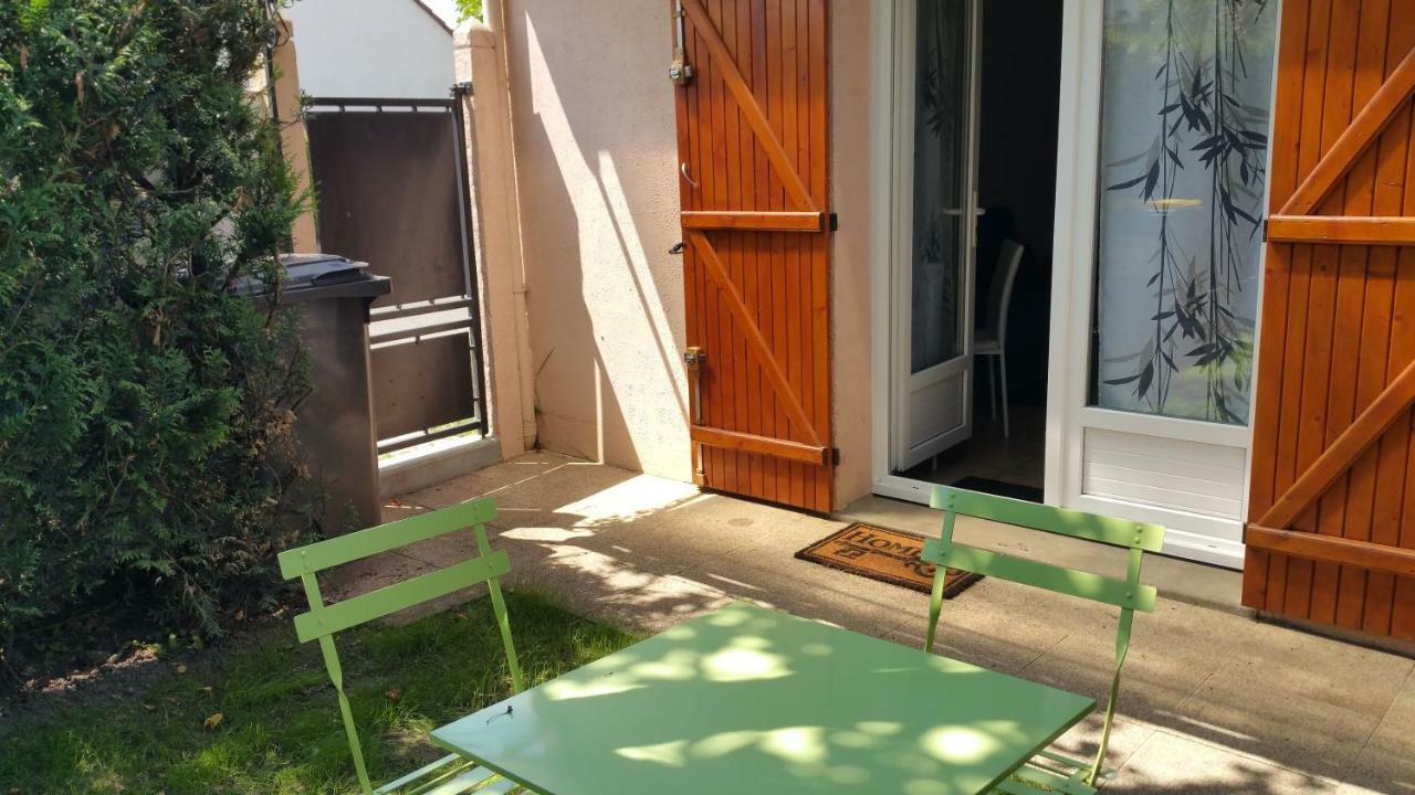 Le Mas Des Loups Arpajon Eksteriør billede